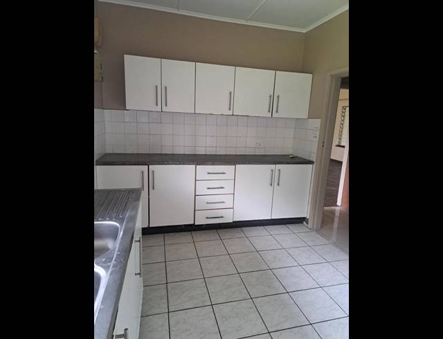 3 BEDROOM PROPERTY TO RENT IN MEER EN SEE